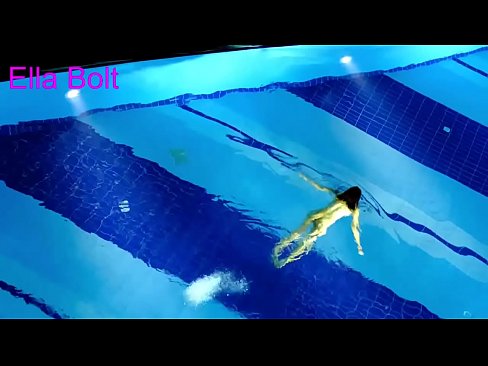 ❤️ నేను చూడటం ఆపలేను, ELLA BOLT రిసార్ట్ పూల్లో నగ్నంగా ఈత కొడుతూ దొరికిన యువ అందగత్తె ఫక్ వీడియో te.vegasservice.ru ️❤